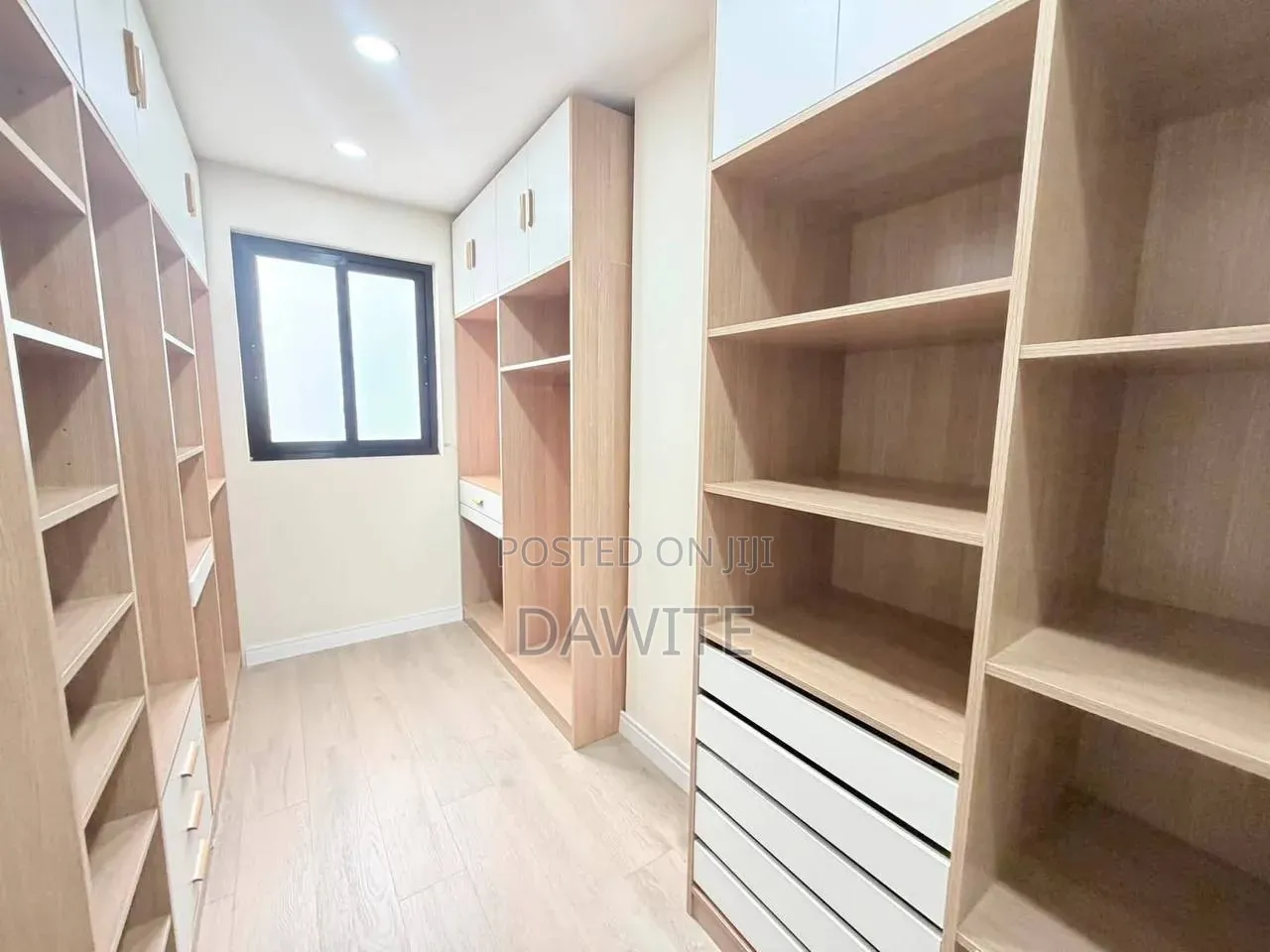 Furnished 3bdrm Apartment in Bole for sale
