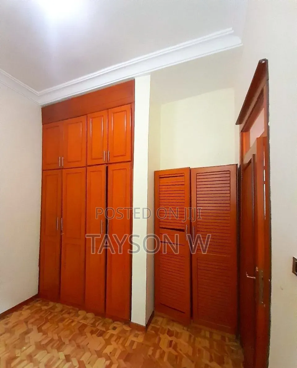 3bdrm Villa in Addis Ababa Semit, Bole for sale