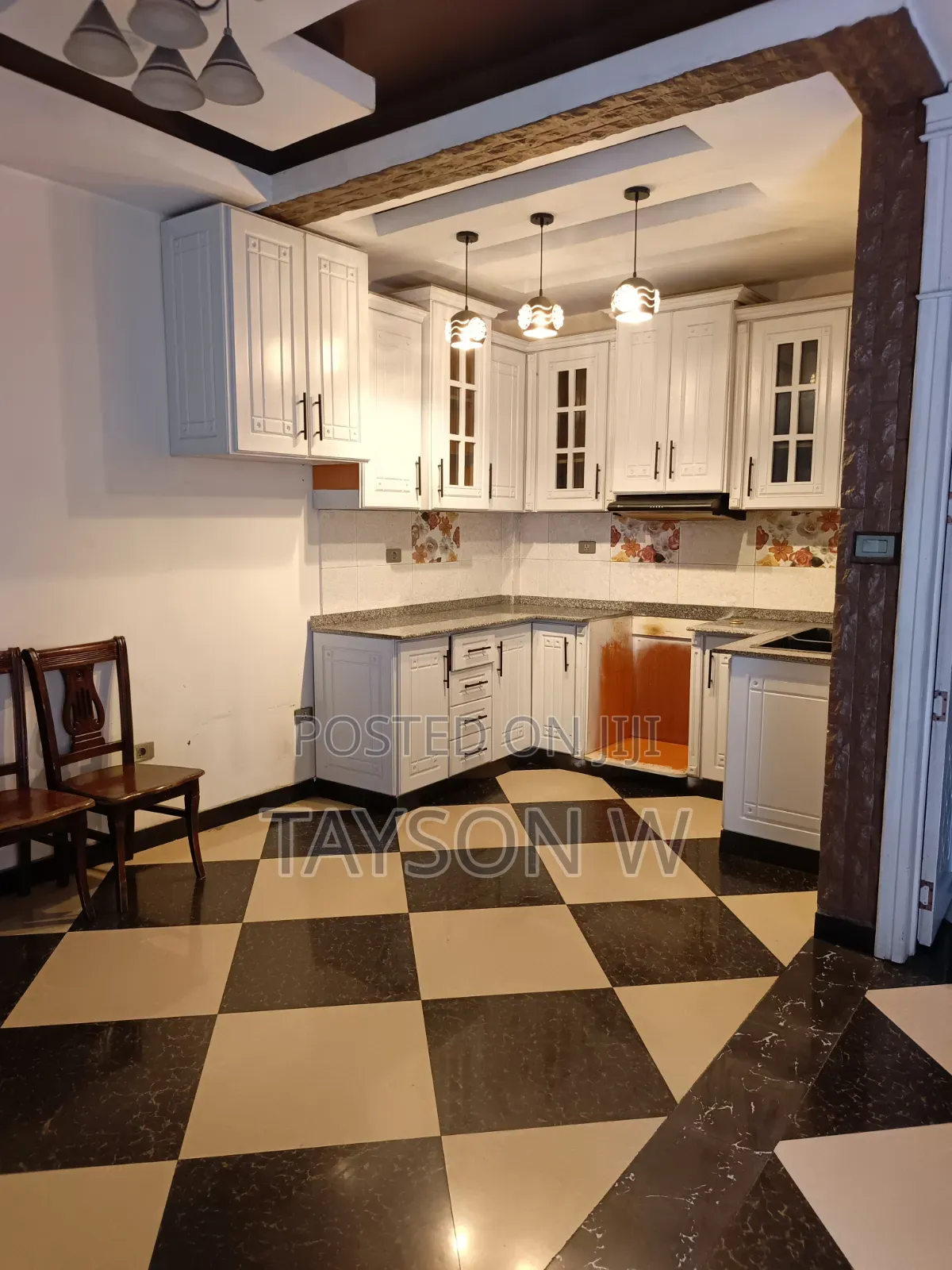 3bdrm House in Addis Ababa Semit, Bole for sale