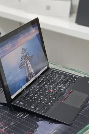 New Laptop Lenovo 8GB Intel Core i5 SSD 256GB