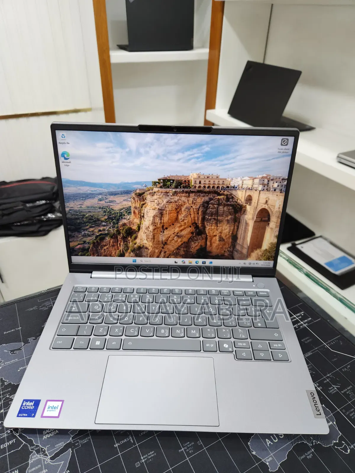 New Laptop Lenovo 16GB Intel Core Ultra 7 SSD 512GB
