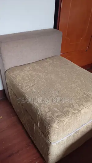 Used Solina Half Circle Sofa Ser