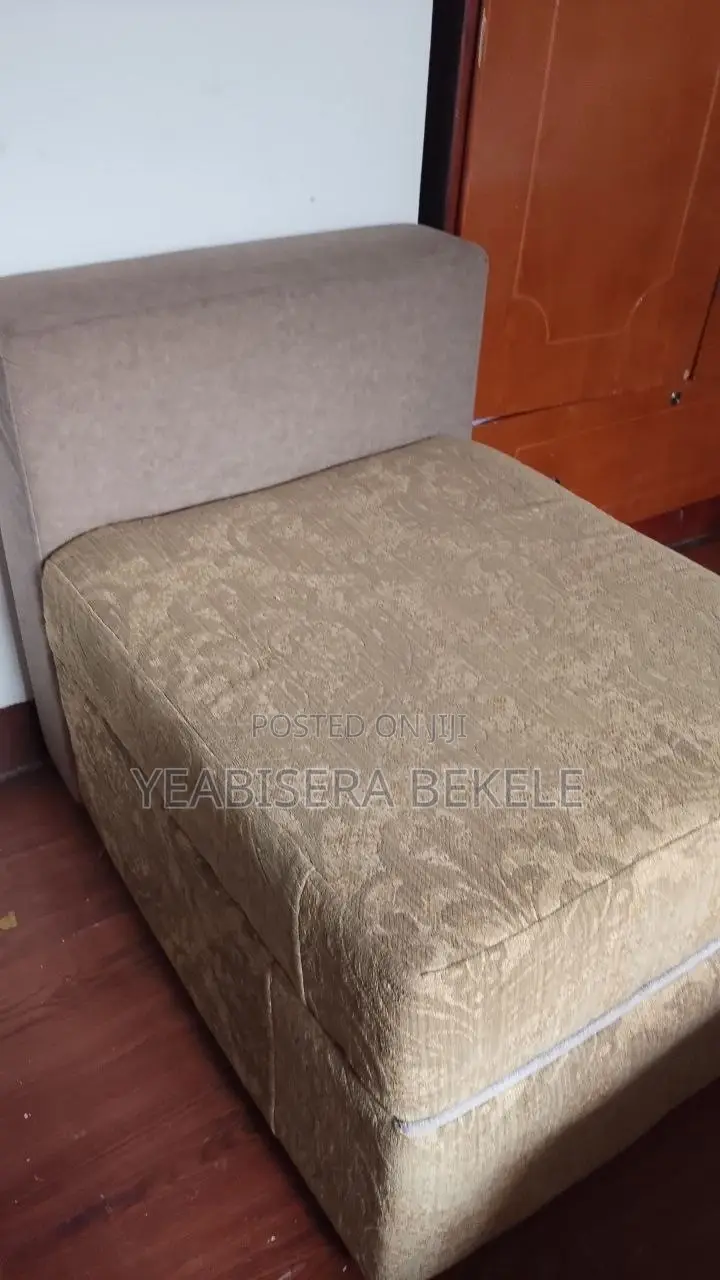 Used Solina Half Circle Sofa Ser