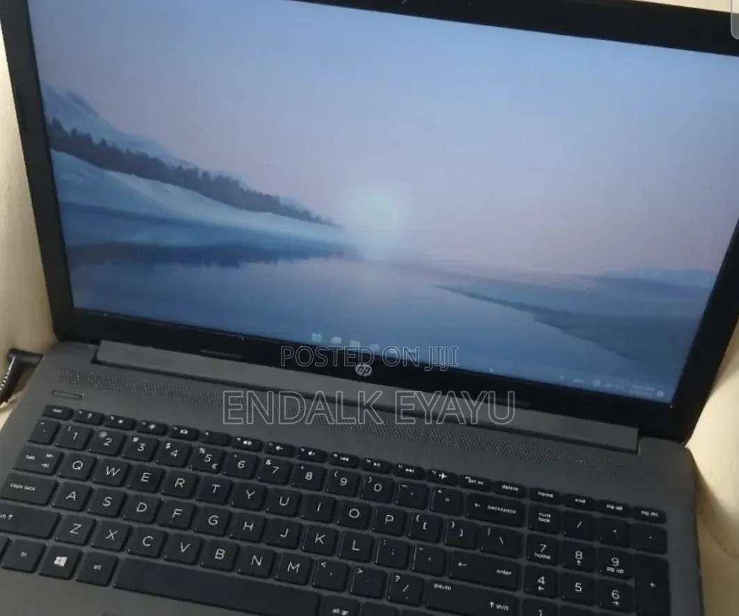 New Laptop HP 250 G7 8GB Intel Core i5 HDD 1T