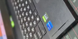 New Laptop MSI Creator 17 B11UG-415 32GB Intel Core i7 SSD 1T
