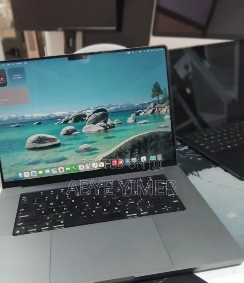 New Laptop Apple MacBook Pro 2021 M1 Max 64GB Apple M1 SSD 1T