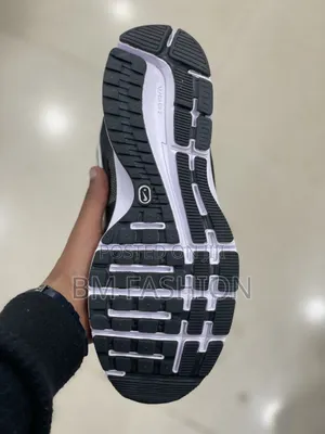 Nike Shadow Swoosh Performance Runners Built for Active City Adventure