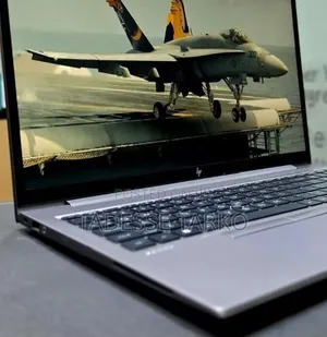New Laptop HP ZBook Firefly G8 16GB Intel Core i5 SSD 512GB