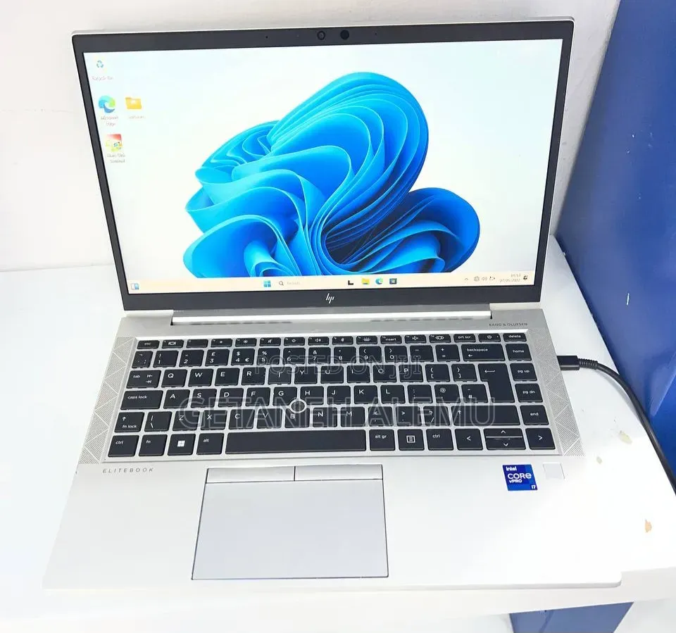 New Laptop HP Stream Notebook 16GB Intel Core i7 SSD 512GB