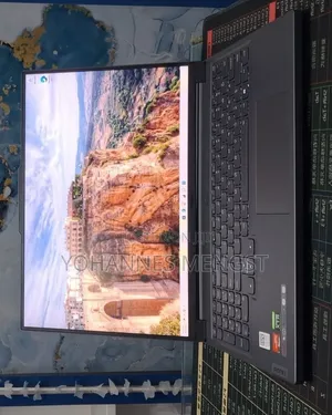 New Laptop Lenovo Legion 5 16GB AMD Ryzen 7 SSD 1T