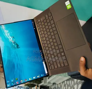 New Laptop Dell Precision 5550 16GB Intel Core i7 SSD 512GB