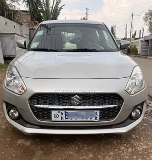 Suzuki Swift 2021 Silver