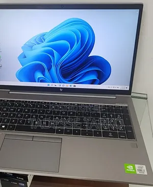 New Laptop HP 16GB Intel Core i7 SSD 512GB