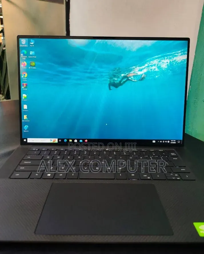 New Laptop Dell Precision 5550 16GB Intel Core i7 SSD 512GB
