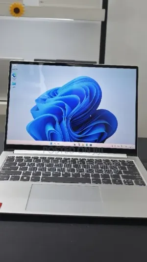 New Laptop Lenovo IdeaPad 110 16GB AMD Ryzen 7 SSD 512GB
