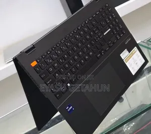 New Laptop Asus VivoBook 15 X505BA 16GB Intel Core i9 SSD 1T