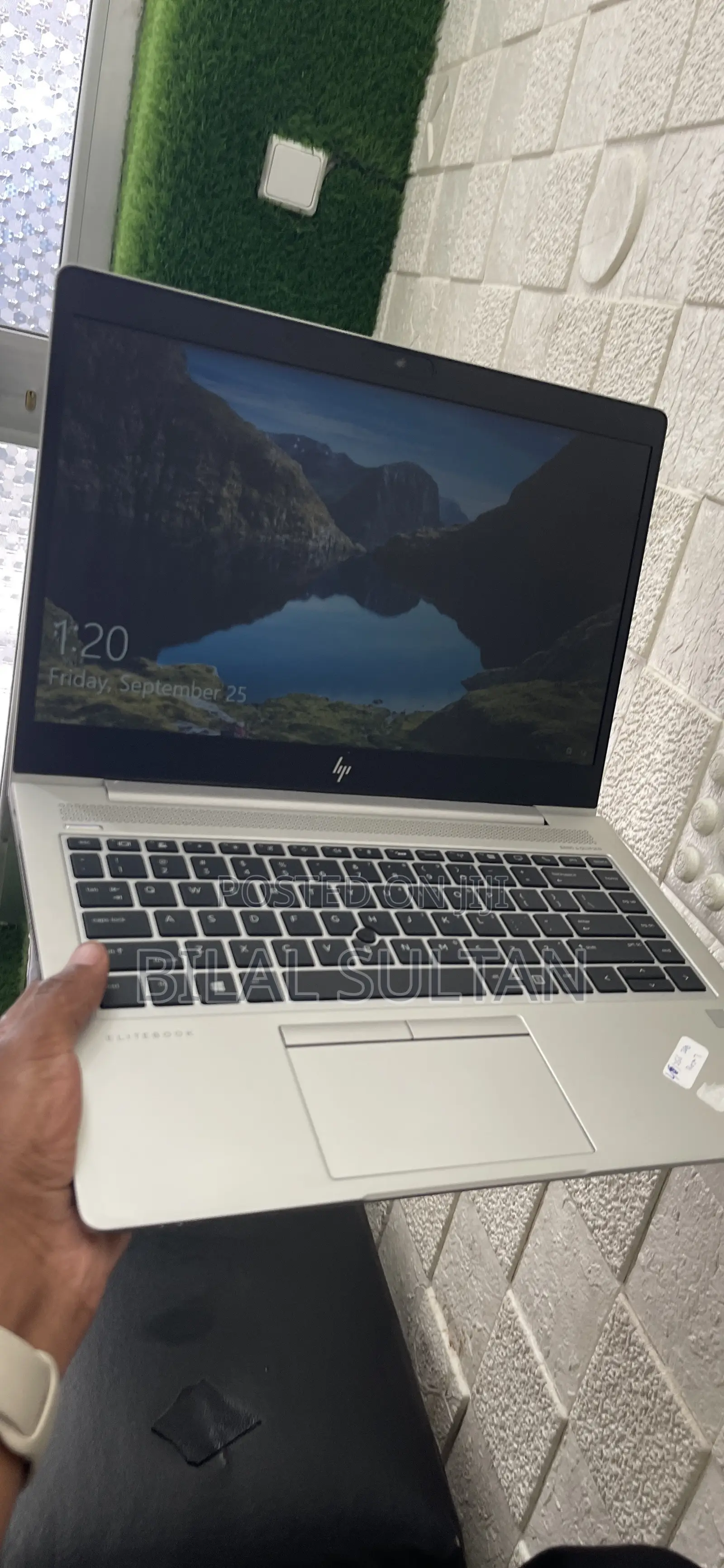 New Laptop HP EliteBook 840 4GB AMD Ryzen 9 SSD 256GB