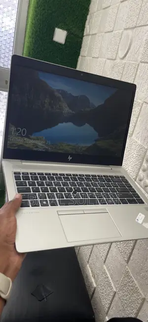 New Laptop HP EliteBook 840 4GB AMD Ryzen 9 SSD 256GB