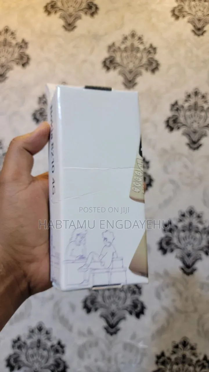 New Nokia 8210 4G Black