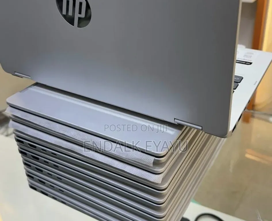 New Laptop HP OmniBook 5 14" 16GB Intel Core 7 SSD 512GB