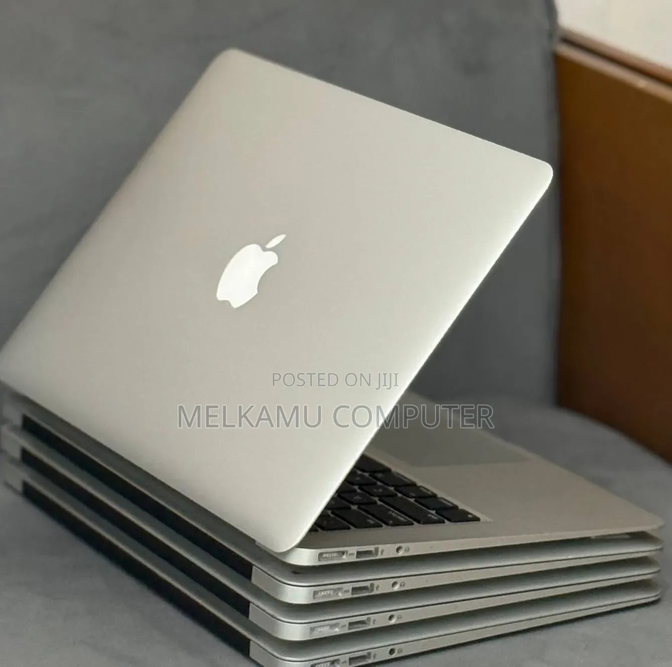 New Laptop Apple MacBook Air 2017 8GB Intel Core i5 SSD 512GB