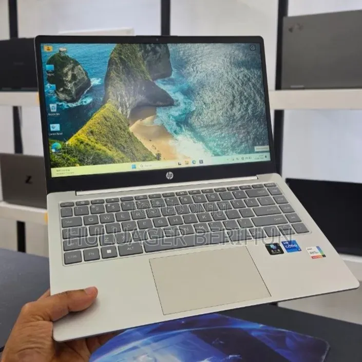 New Laptop HP Stream Notebook 16GB Intel Core i7 SSD 512GB