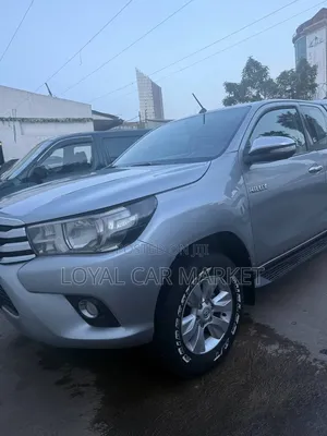 Toyota Hilux 2017 Gray