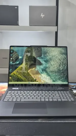 New Laptop Lenovo Yoga 330 16GB Intel Core Ultra 5 SSD 512GB