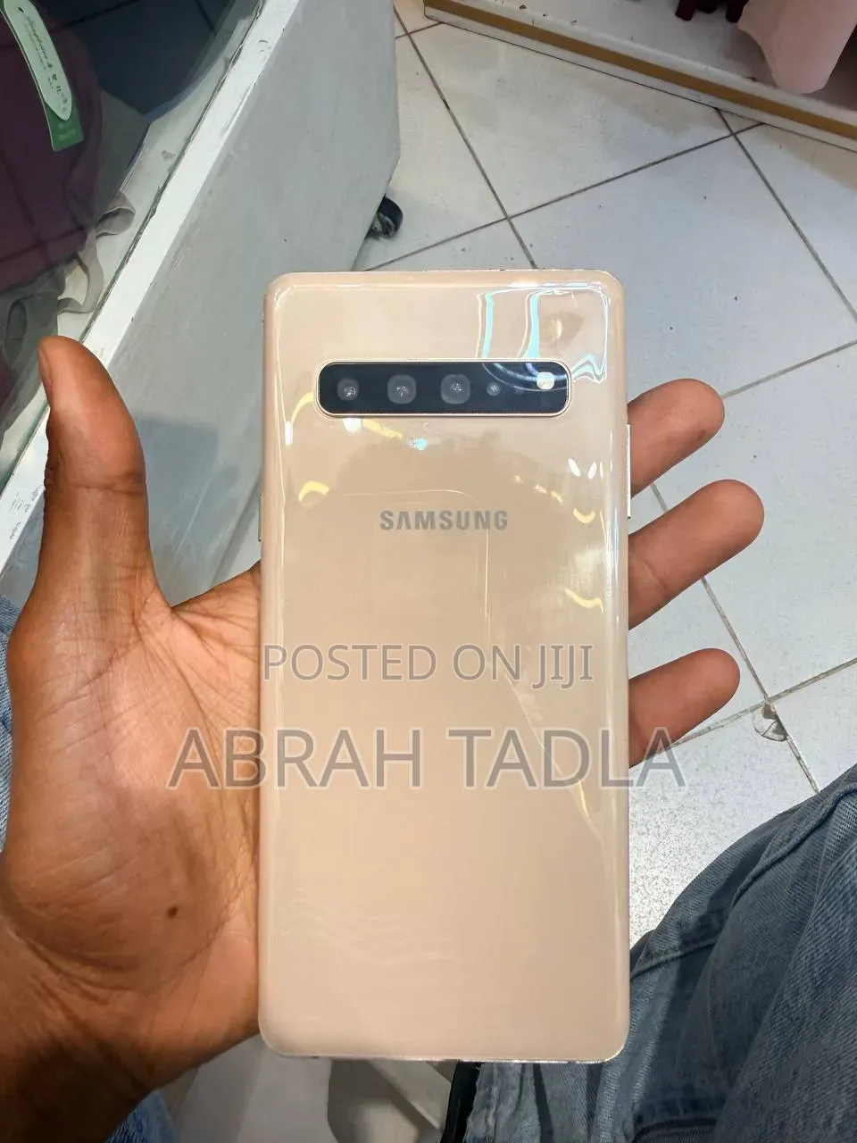 New Samsung Galaxy S10 5G 256 GB Bronze