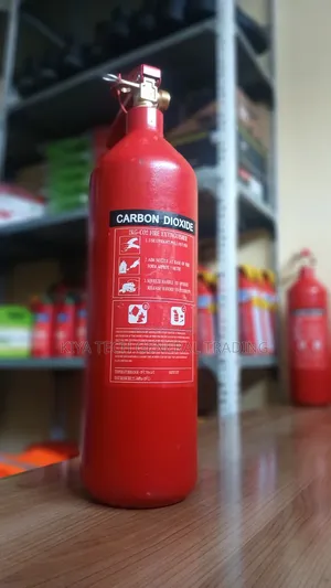 2kg Co2 እሳት ማጥፊያ ኤሌክትሪክ እና ተቀጣጣይ ዘይቶች አካባቢ ተመራጭ ነው
