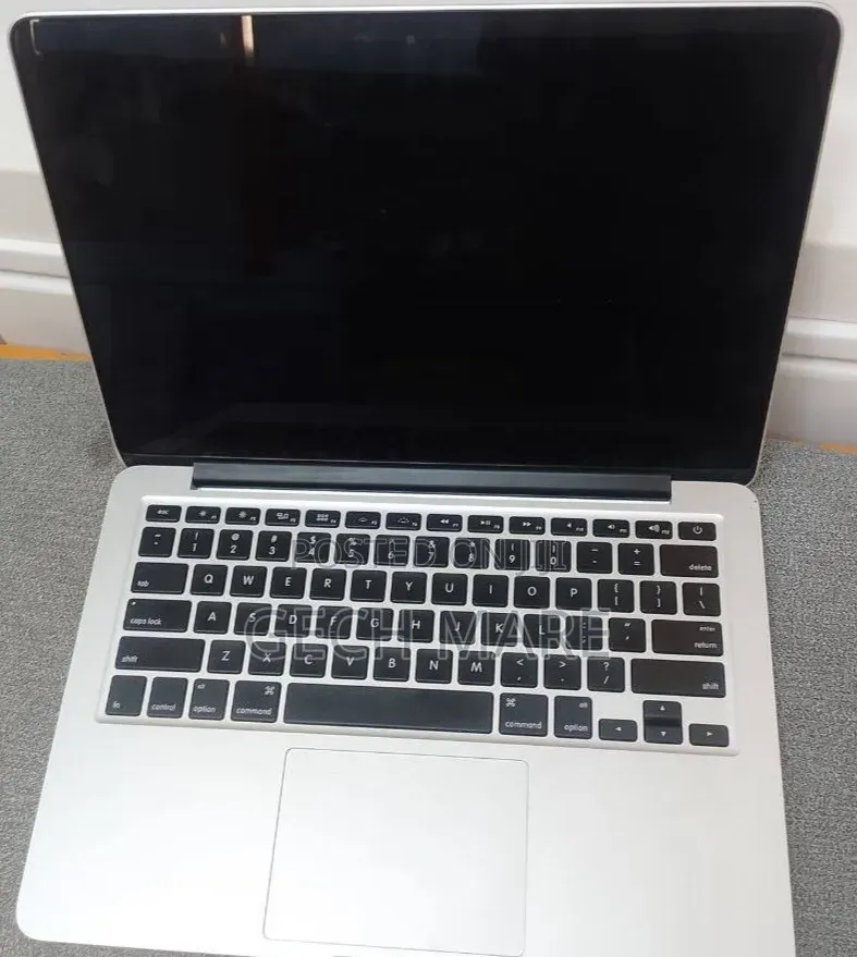 New Laptop Apple MacBook 2013 8GB Intel Core i5 SSD 256GB