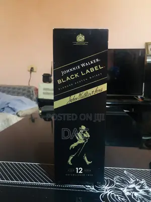 Johnnie Walker Black Label Blended Scotch Whisky