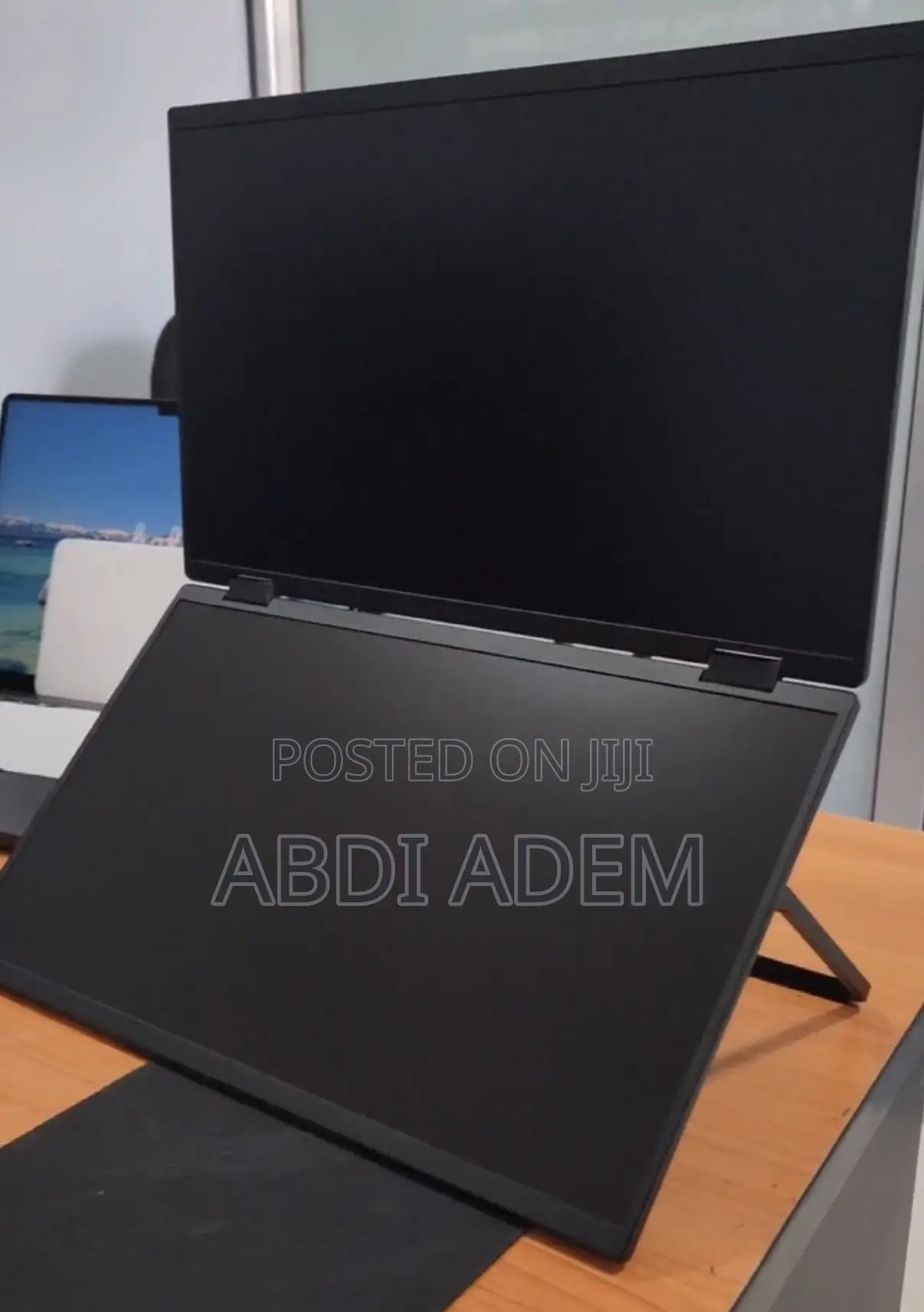 Innoview 15.6 Inch Dual Portable Monitor
