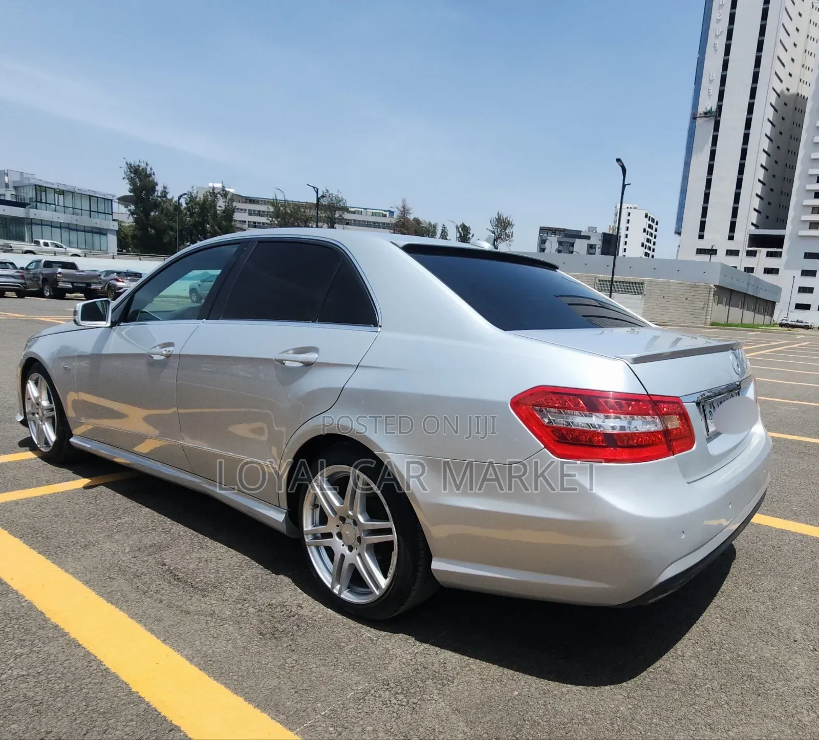 Mercedes-Benz E200 2013 Silver