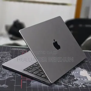 New Laptop Apple MacBook Pro 2023 M3 8GB Apple M3 SSD 512GB