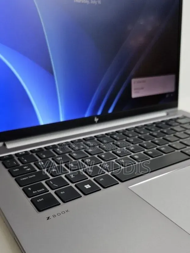 New Laptop HP ZBook Firefly 14 G10 16GB Intel Core i5 SSD 512GB
