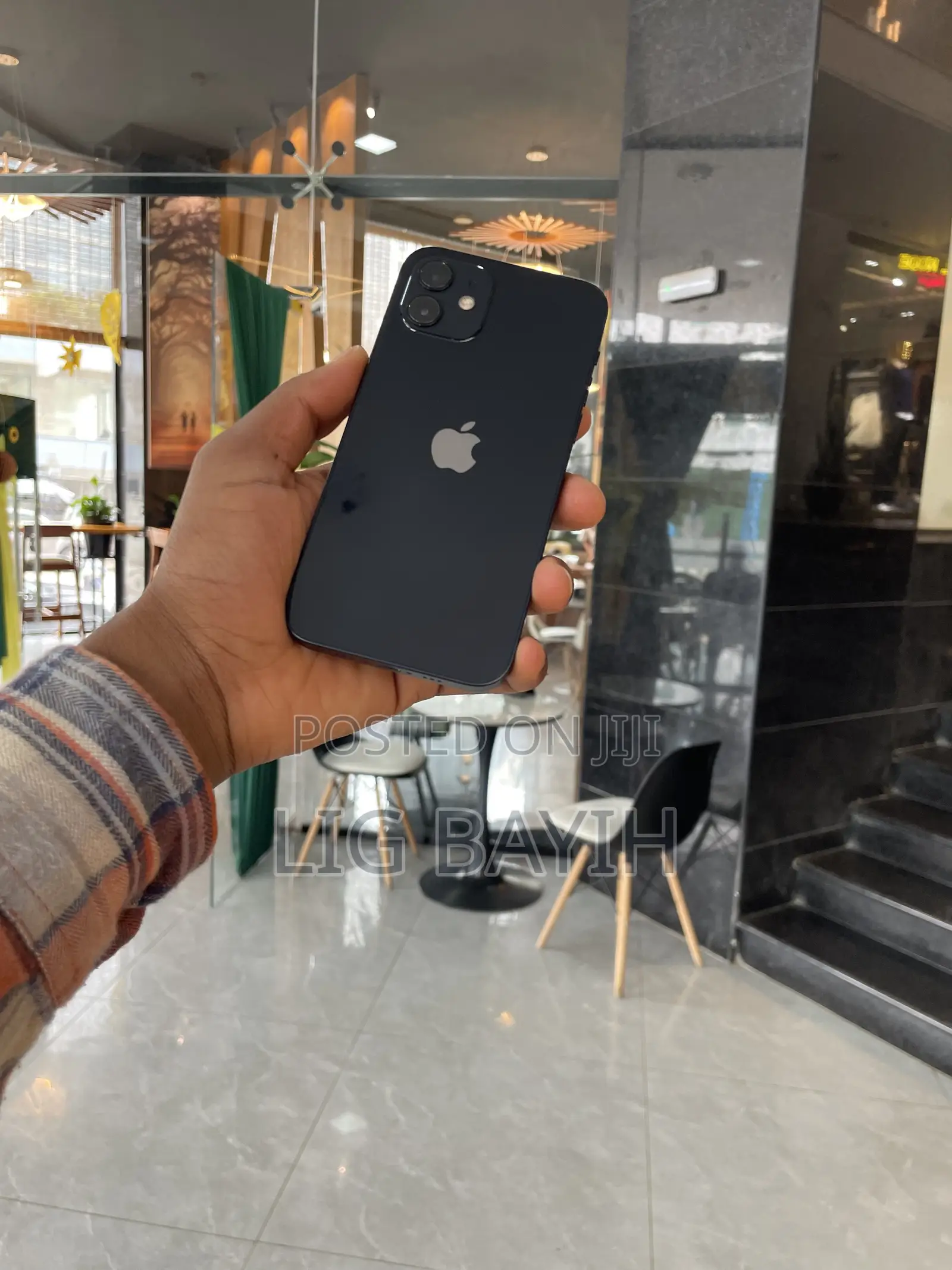 Apple iPhone 12 64 GB Black