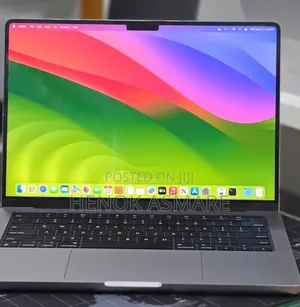 New Laptop Apple MacBook Pro 2024 M3 8GB Apple M3 SSD 512GB