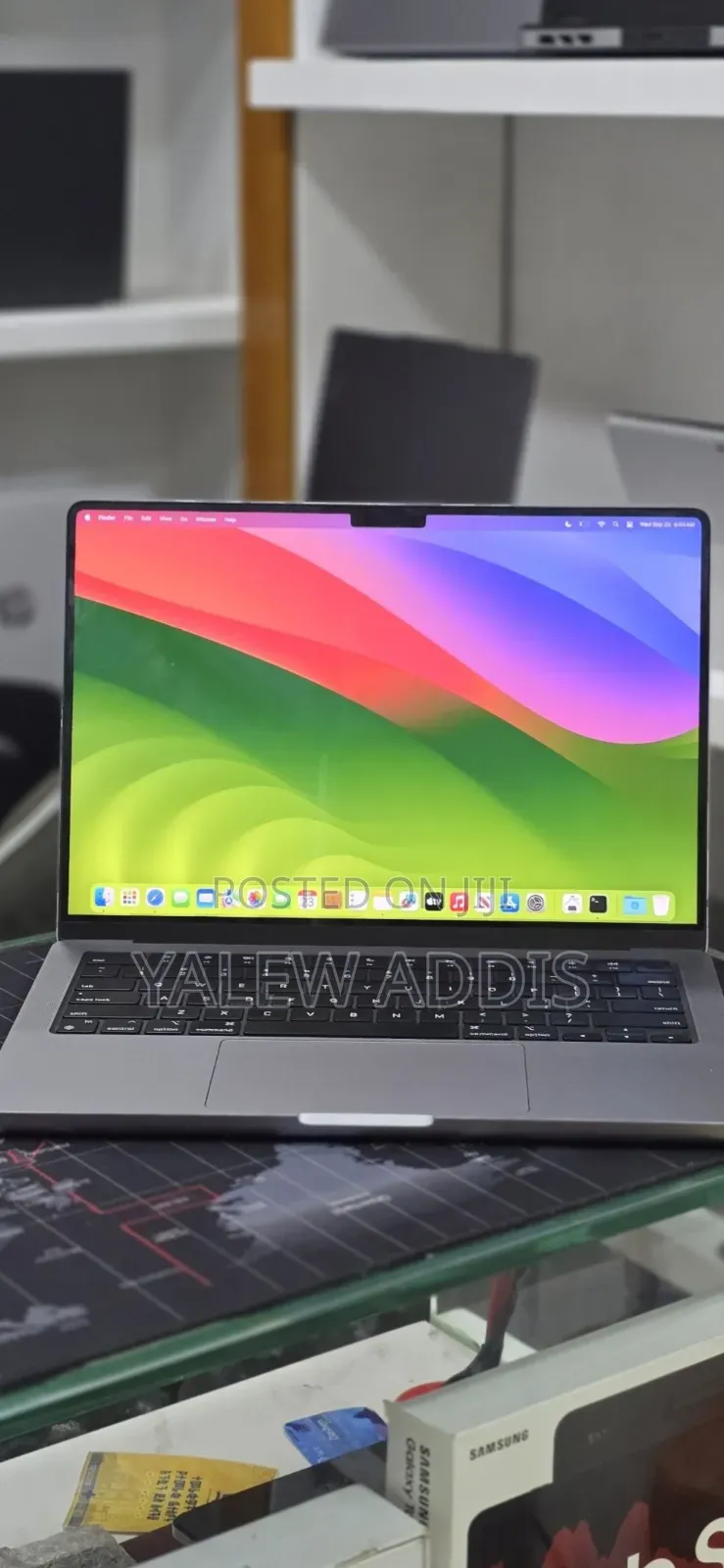 New Laptop Apple MacBook Pro 2023 M3 8GB Apple M3 SSD 512GB