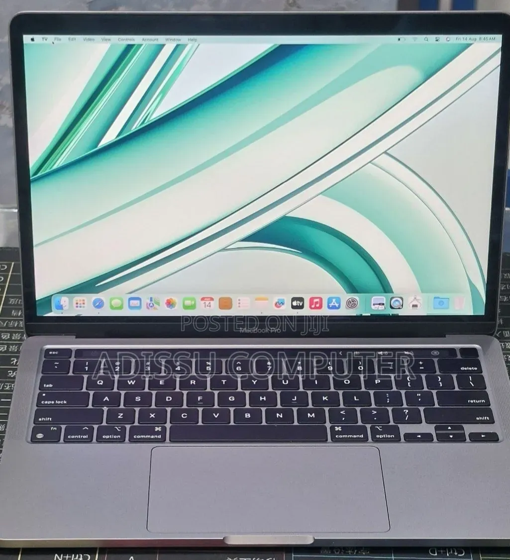 New Laptop Apple MacBook Pro 2022 M2 8GB Apple M2 SSD 256GB