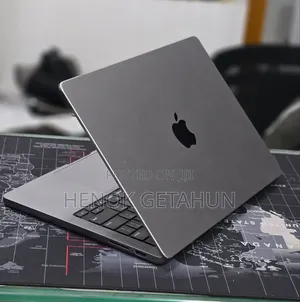 New Laptop Apple MacBook Pro 2023 M3 8GB Apple M3 SSD 512GB