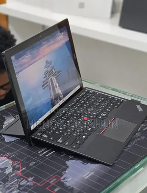 New Laptop Lenovo ThinkPad Yoga 8GB Intel Core i5 SSD 256GB