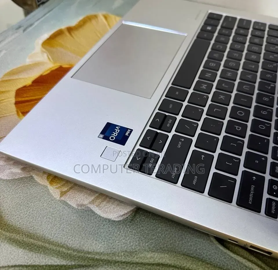 New Laptop HP EliteBook 840 G9 16GB Intel Core i5 SSD 512GB