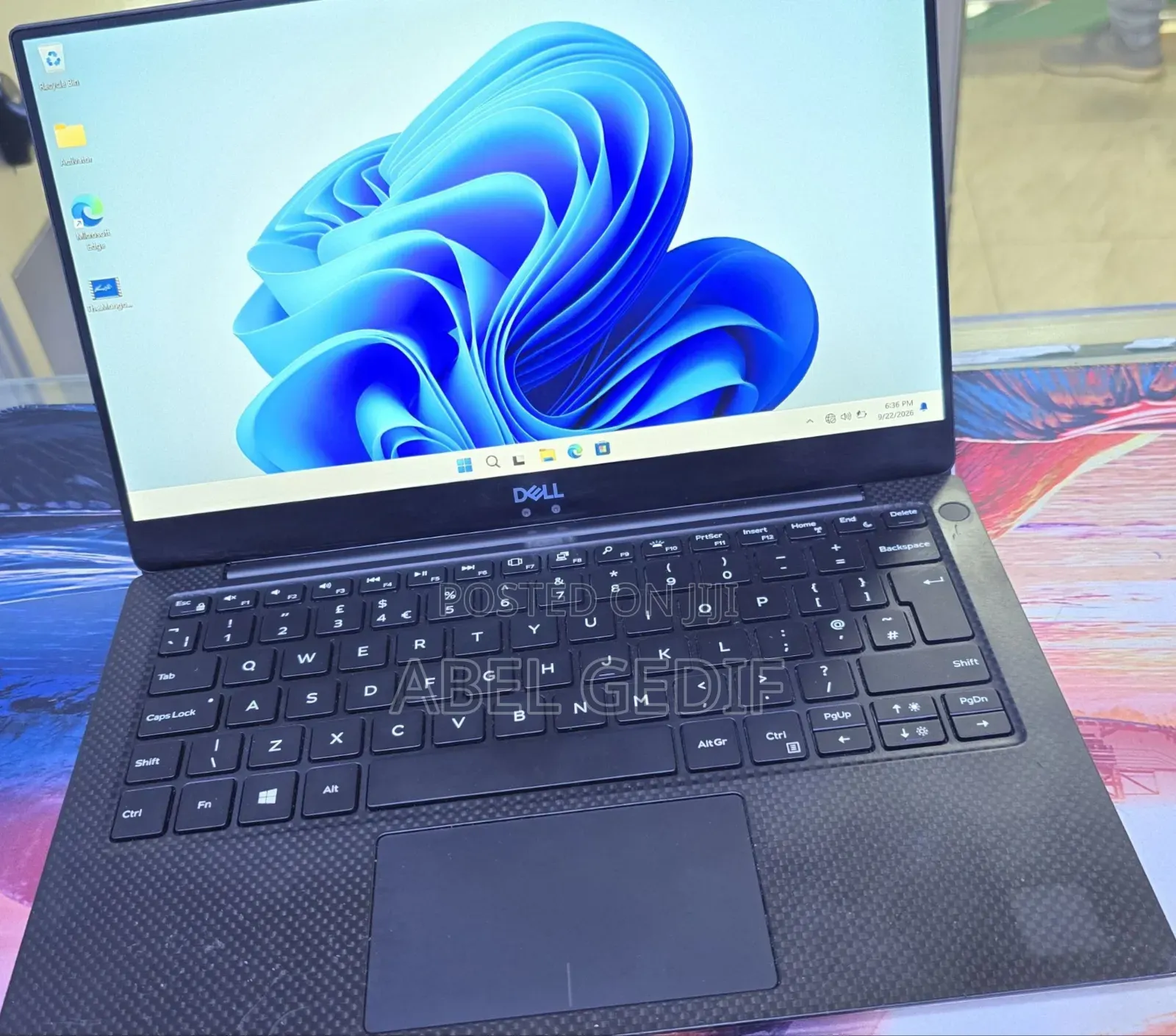 New Laptop Dell XPS 13 8GB Intel Core i5 SSD 256GB