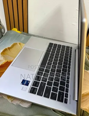 New Laptop HP EliteBook 840 G9 16GB Intel Core i5 SSD 512GB