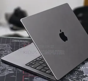 New Laptop Apple MacBook Pro 2023 M3 8GB Apple M3 SSD 512GB