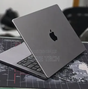 New Laptop Apple MacBook Pro 2023 M3 8GB Apple M3 Pro SSD 512GB