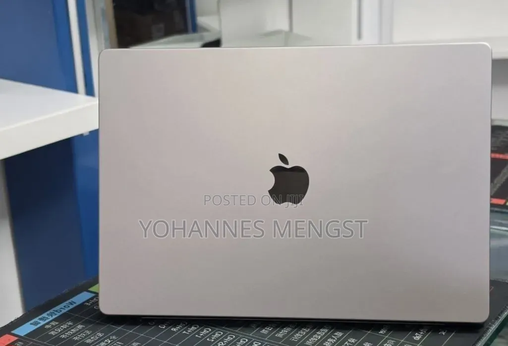 New Laptop Apple MacBook Pro 2016 32GB Apple M1 Pro SSD 512GB