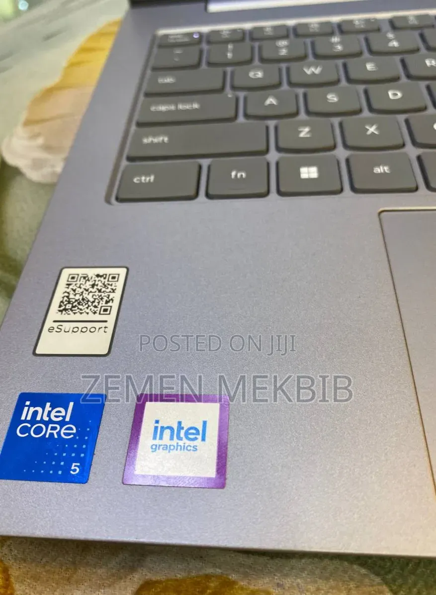 New Laptop Lenovo 16GB Intel Core 5 SSD 512GB