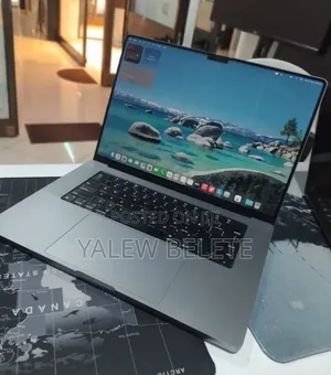 New Laptop Apple MacBook Pro 64GB Apple M1 Max SSD 1T